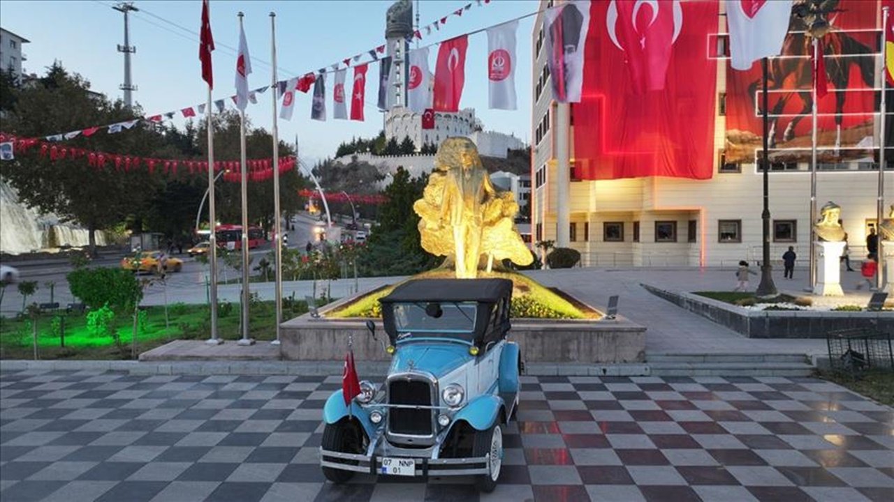 “Atatürk’ün Kullandığı Araba” Ankara’da Sergileniyor