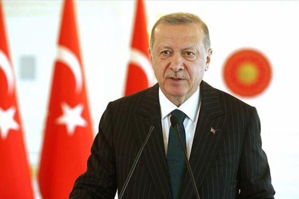 Avrupa Şampiyonası’na Katılmaya Hak Kazanan A Milli Futbol Takımı’na Cumhurbaşkanından Tebrik