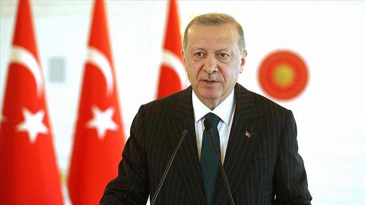 avrupa Şampiyonasına katılmaya hak kazanan a milli futbol takımına cumhurbaşkanından tebrik