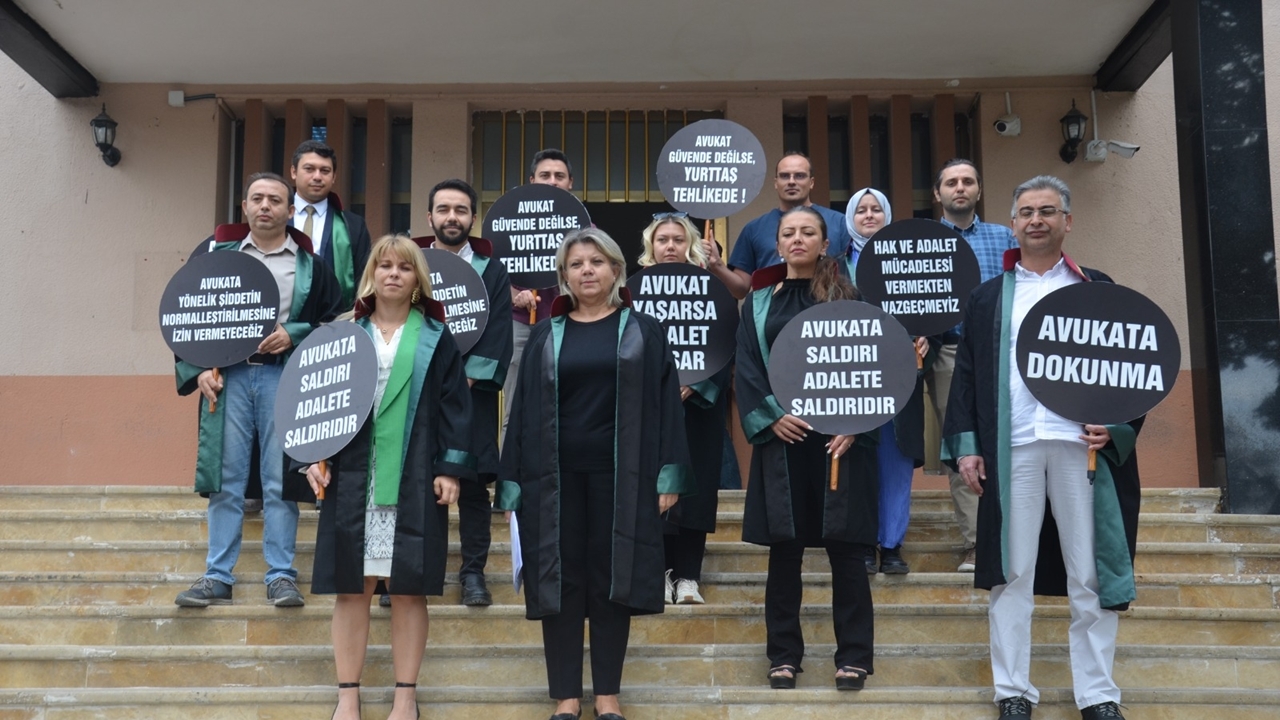avukatlara yapılan Şiddet bilecikte kınandı