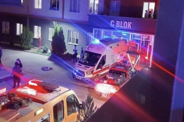 Aydın Valisi Saldırıya Uğradı: Öğrencilerin Tepkisiyle Karşılaştı