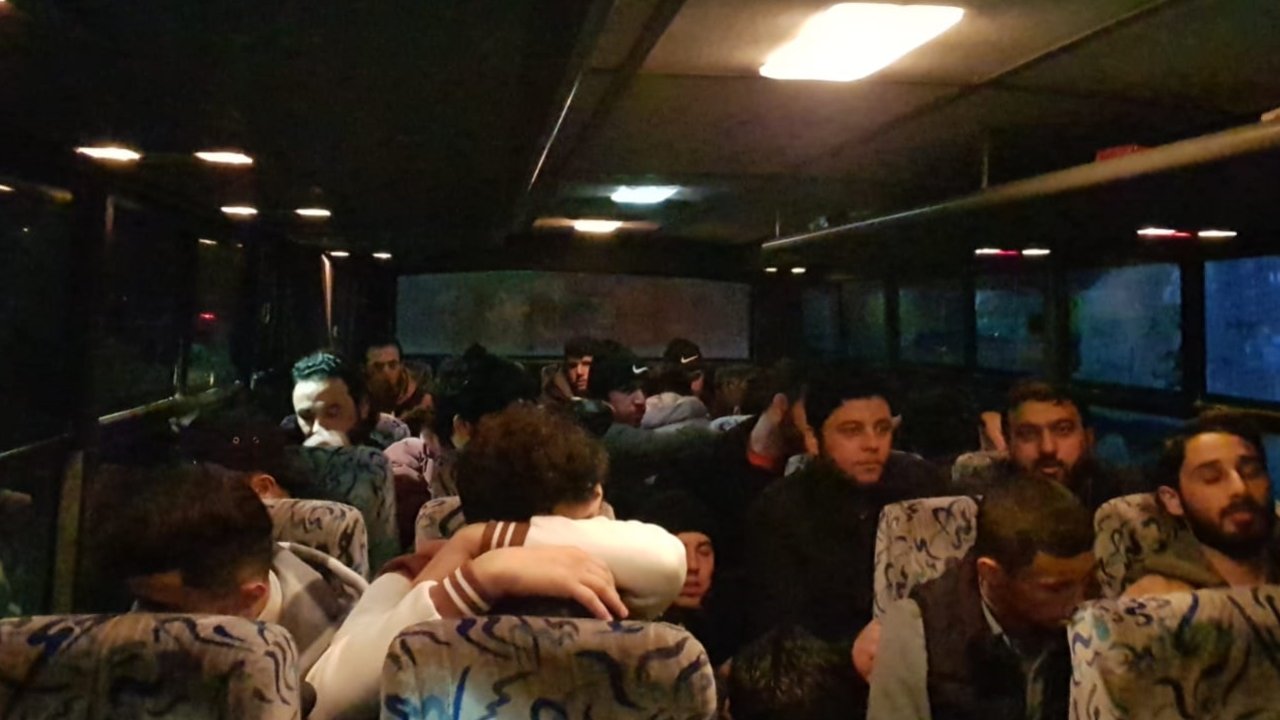 aynı İkamette barınan 28 göçmen yakalandı