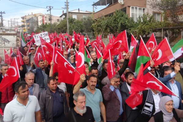 Ayvacık’ta Filistin’e Destek Yürüyüşü