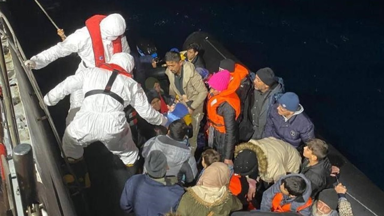ayvalık açıklarında 48 düzensiz göçmen yakalandı