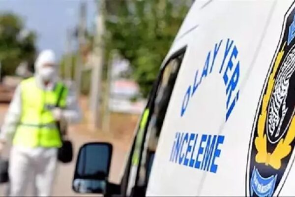 Babasının Bıçakladığı Genç Hayatını Kaybetti