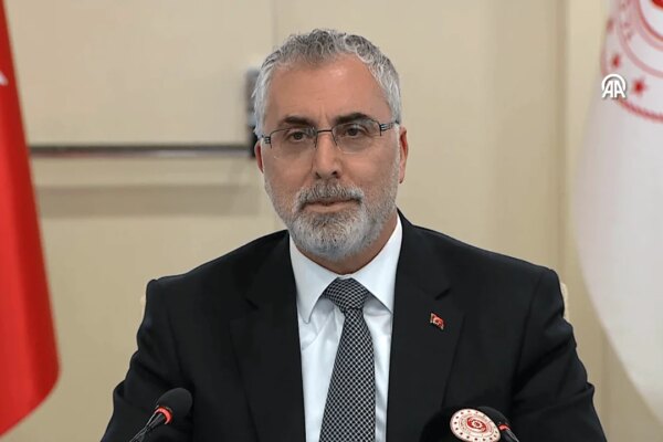 Bakan Işıkhan Duyurdu: Emekli Maaşları Çalışmaları Başladı