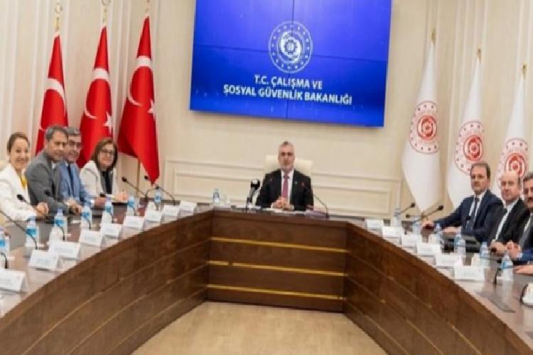 bakan işıkhan sarsıntı vilayetlerinin taleplerini dinledi
