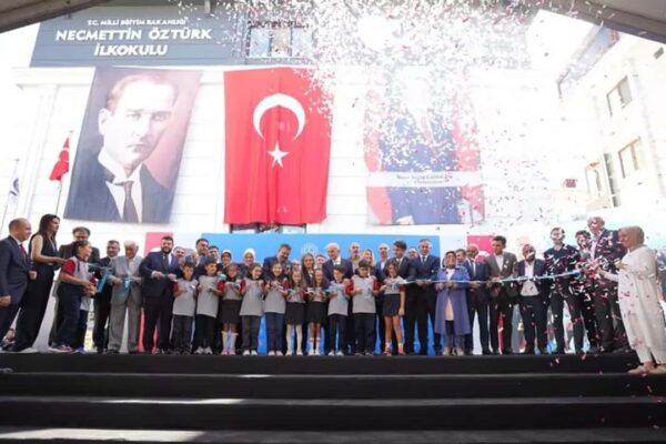 Bakan Tekin Hayırsever Ailenin Katkılarıyla Yapılan Okulun Açılışını Gerçekleştirdi
