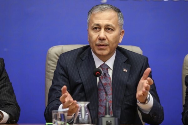 Bakan Yerlikaya Bursa İl Başkanlığında Konuştu