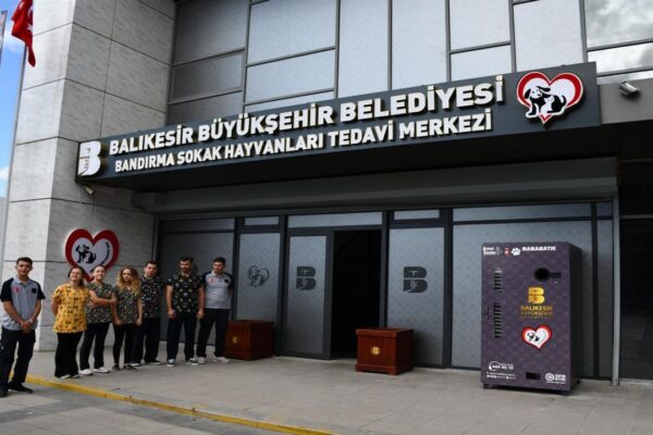 Balıkesir Büyükşehir Belediyesi Bandırma’da Sokak Hayvanları Tedavi Merkezi Açtı