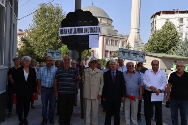 Balkan Türkleri Mora Katliamı’nı Unutmadı