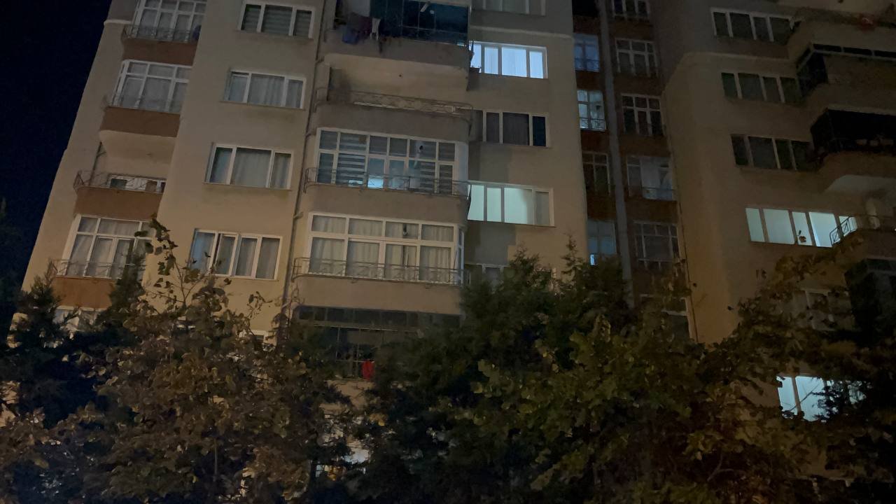 balkondan düşen kadın ağır yaralandı