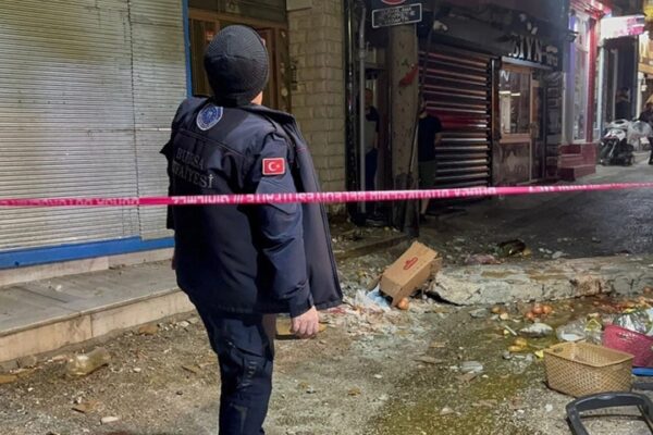 Balkonun Zemini Çöktü: 1 Kişi Öldü