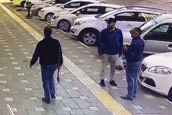 Baltayla Park Halindeki Otomobillere Zarar Veren Kişi Yakalandı