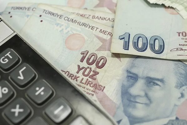 Bankalardaki TL Mevduatı Yüzde 3.2 Artışla 8.86 Trilyon Liraya Çıktı