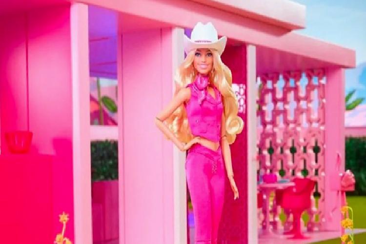 barbie çılgınlığı oyuncakları da tüketti 53 bin barbie oyuncağı satıldı