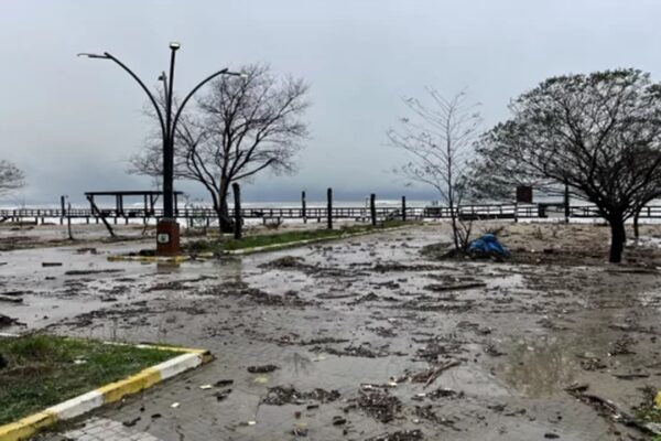 Bartın Ve Düzce’de Olumsuz Hava Şartları