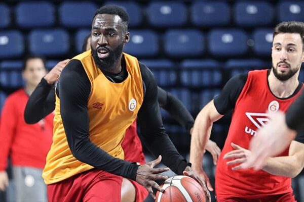 Basketbol Şampiyonlar Ligi’nde Galatasaray Benfica’yı Deplasmanda Mağlup Etti