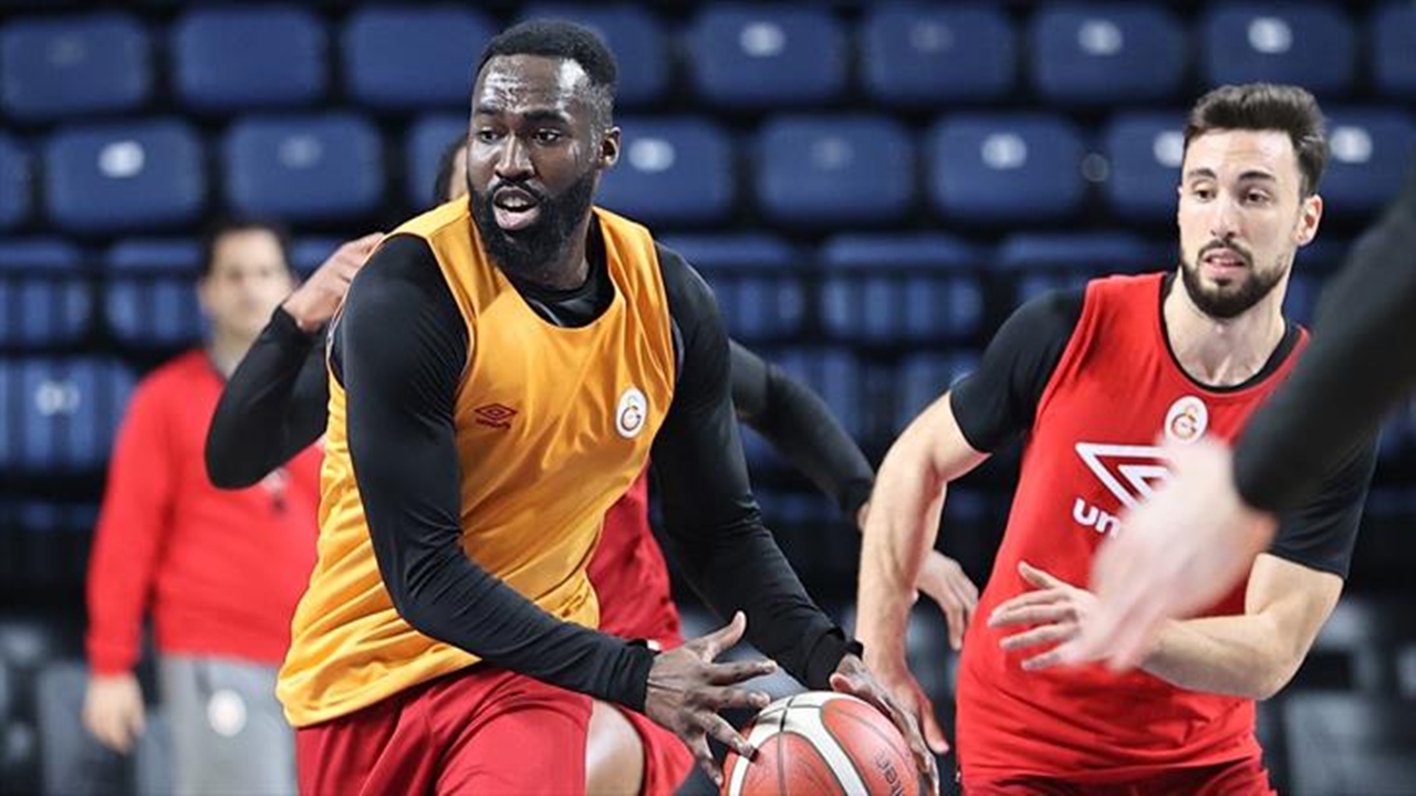 basketbol Şampiyonlar liginde galatasaray benficayı deplasmanda mağlup etti