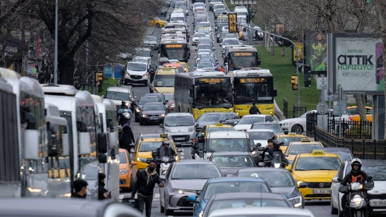 Bayram Öncesi Yoğun Trafik Geçen Yılın Rekorunu Kırdı