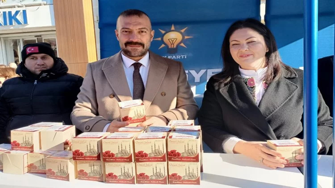 belgin İba kandil simidi ve lokma dağıttı