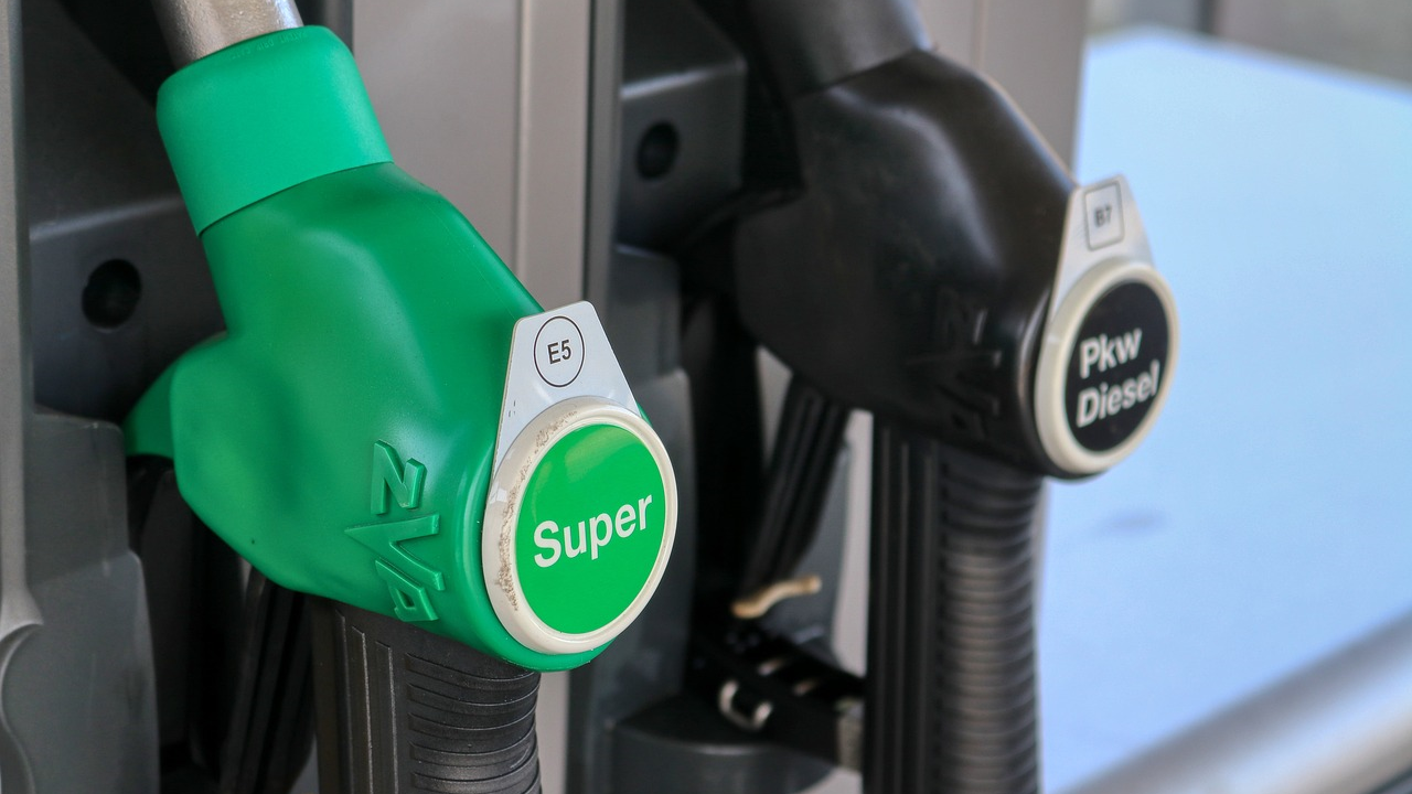 benzine İndirim var mı 9 ekim 2023 güncel akaryakıt fiyatları