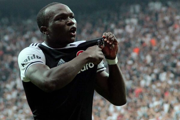 Beşiktaş’ta Aboubakar Şoku! Hastaneye Kaldırıldı