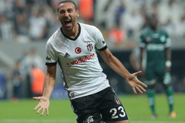 Beşiktaş’ta Cenk Tosun Krizi! Yollar Ayrılıyor!