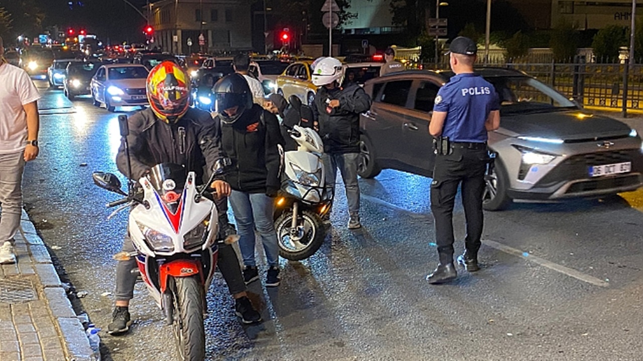 beşiktaşta motosiklet denetimi yapıldı