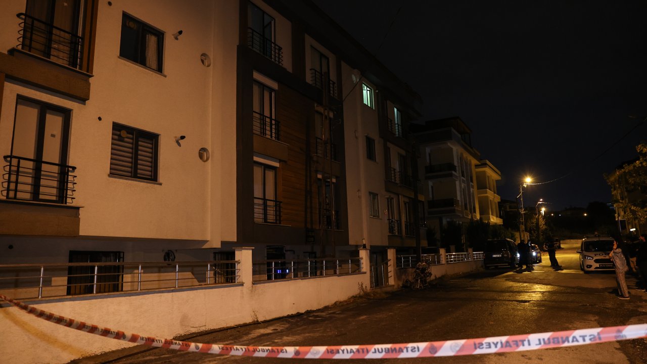 beylikdüzünde doğal gaz yangını motosiklet kül oldu