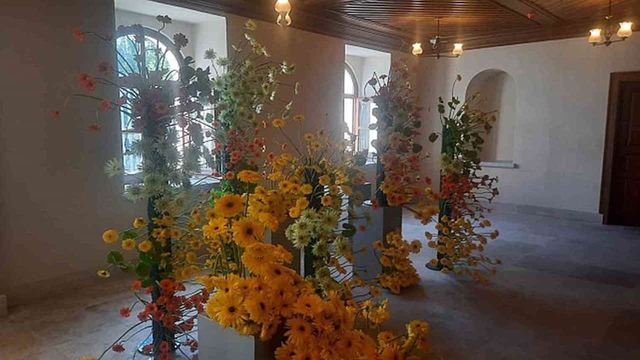 beyoğlunda floral fest23 adıyla renkli bir Çiçek festivali başladı
