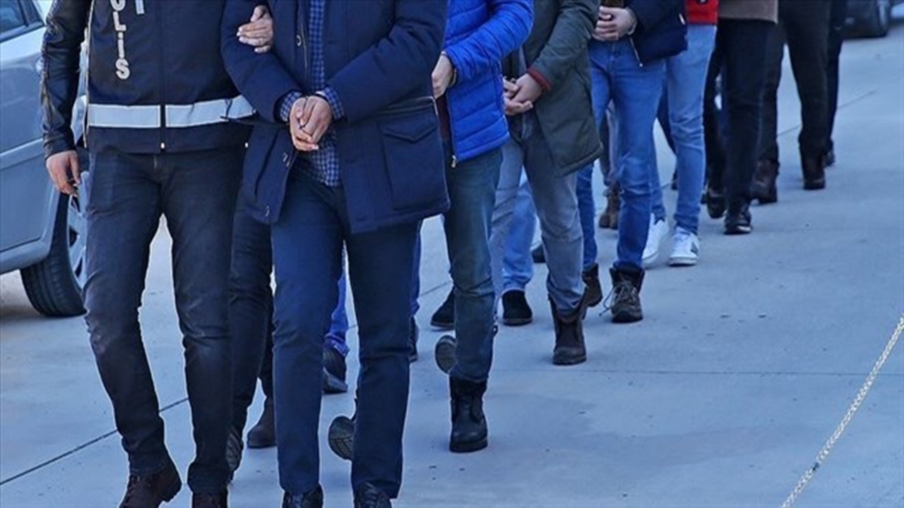 Beyoğlu’nda Turistleri Soyan Şebeke Çökertildi