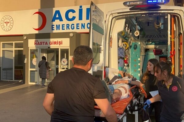 Bıçaklı Kavgada 1 Kişi Yaralandı