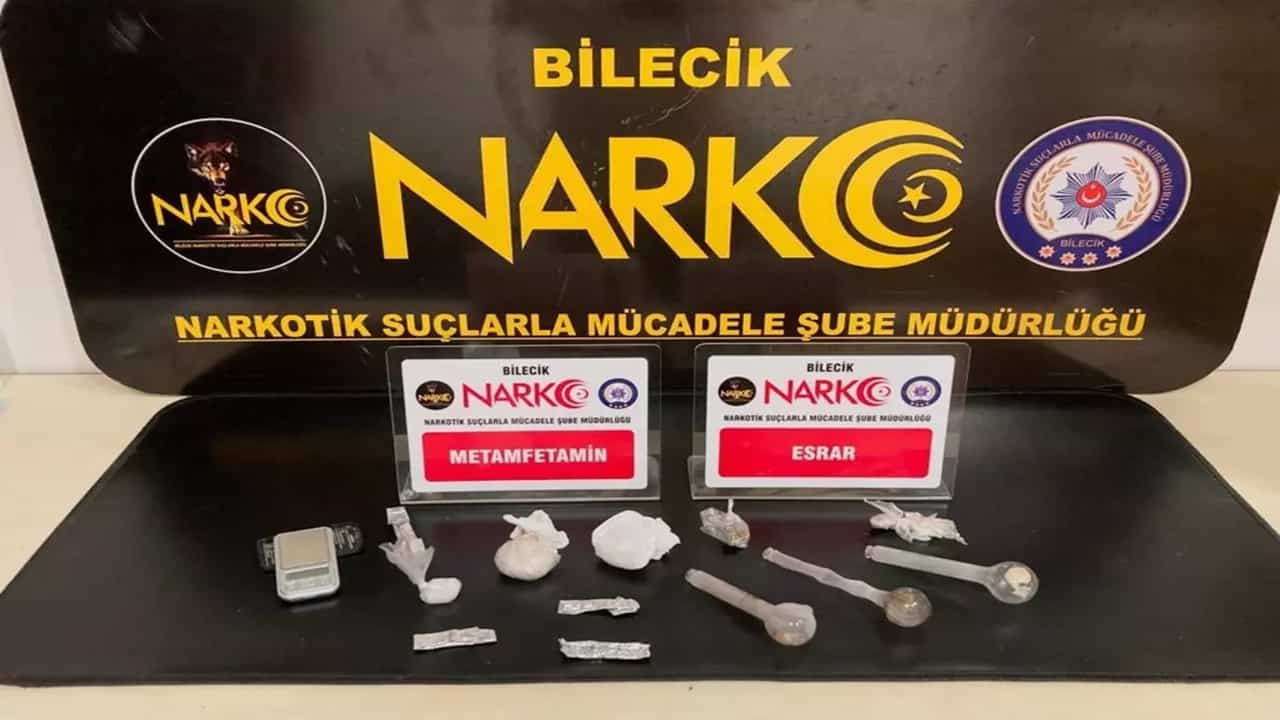 bilecik polisi uyuşturucu operasyonunda 2 kişiyi tutukladı