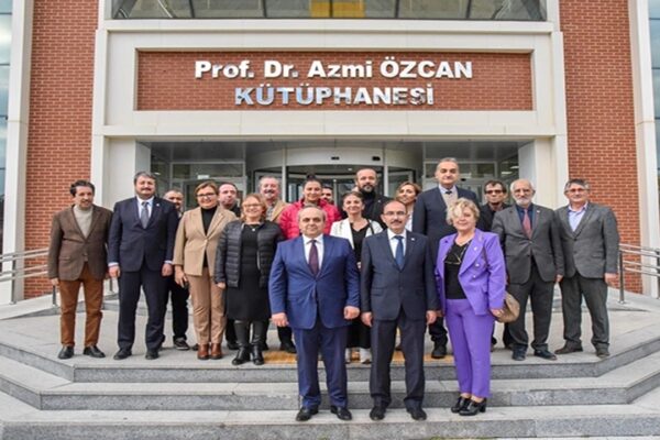 Bilecik Şeyh Edebali Üniversitesi Kurucu Rektörü Azmi Özcan’ın Adı Kütüphaneye Verildi