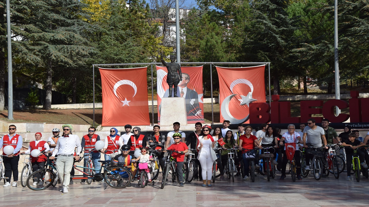 bilecikte 100 bisikletle 100 yıl bisiklet turu gerçekleştirildi