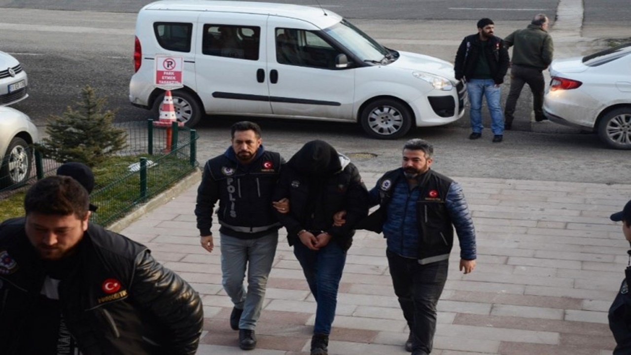 bilecikte 4 uyuşturucu taciri tutuklandı