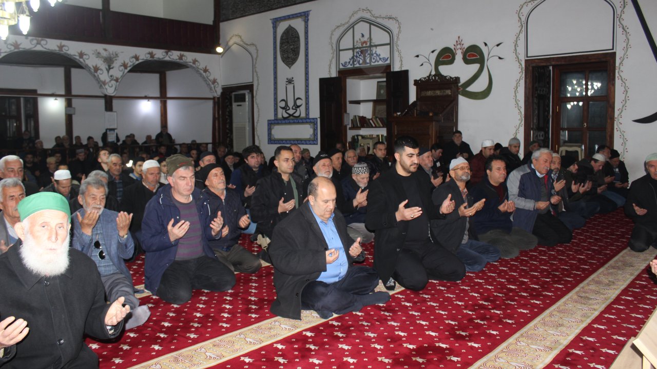 bilecikte Şehitlere mevlit okutuldu