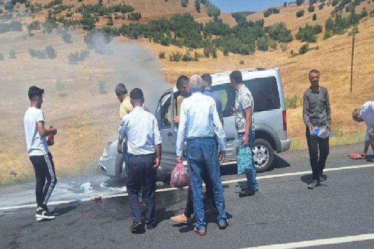 bingölde araç alev almaktan kurtarıldı