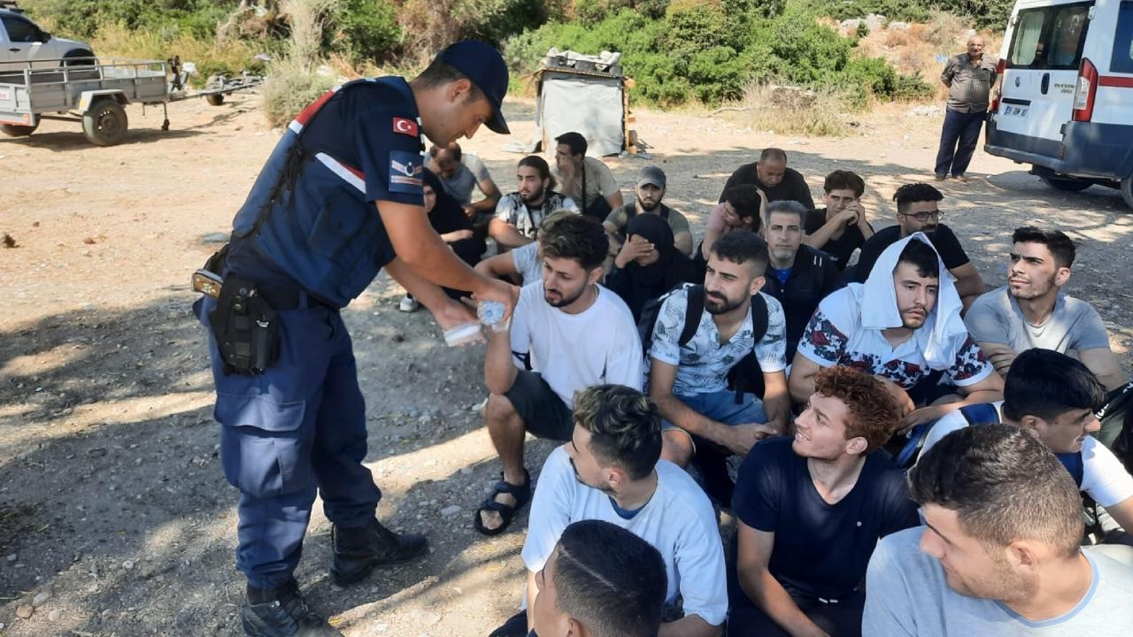 bir haftada 489 düzensiz göçmen yakalandı