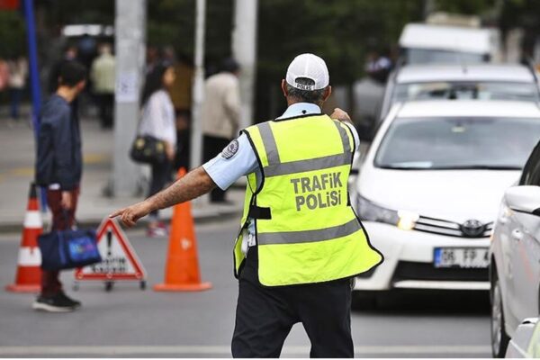 Bir Haftada 50 Araç Trafikten Men Edildi