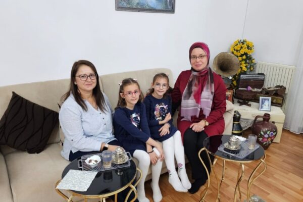 Bir Kahvenizi İçeriz Projesi Kapsamında Edirne’de 10 Bin Aile Ziyaret Edildi