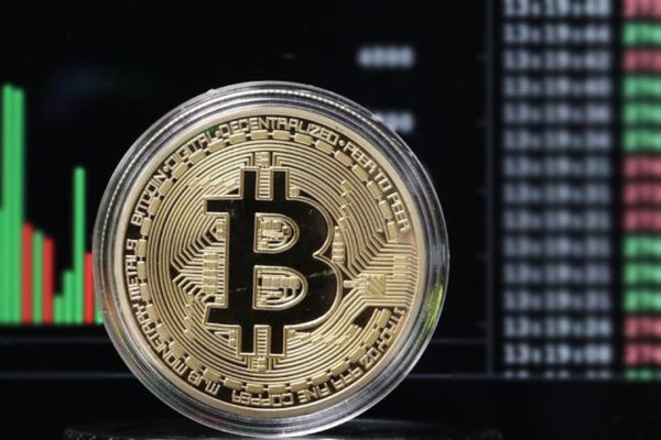 Bitcoin ETF Haberleriyle Fırladı! 1.5 Senenin Zirvesine Oturdu