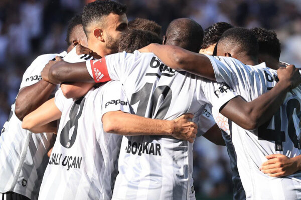 Burak Yılmaz Beşiktaş’a İyi Geldi: 2-0