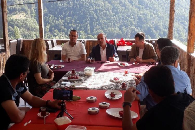 bursa büyükorhan dost meclisine konuk oldu