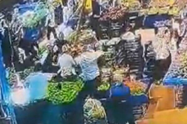 Bursa Karacabey’de sopalı arbede
