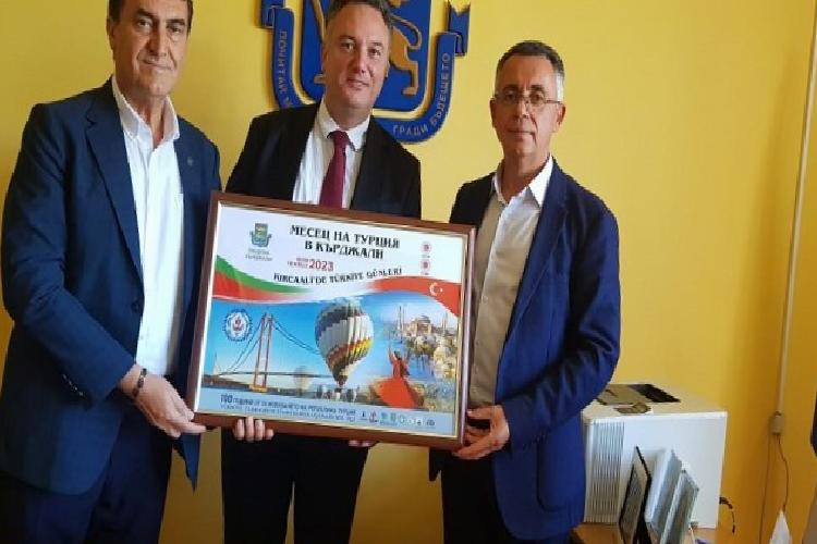 bursa osmangaziden kırcaalide aşure buluşması