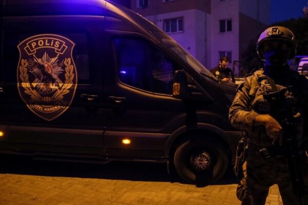Bursa’da Büyük Darbe: Uyuşturucu Satıcılarına Eş Zamanlı Operasyon!