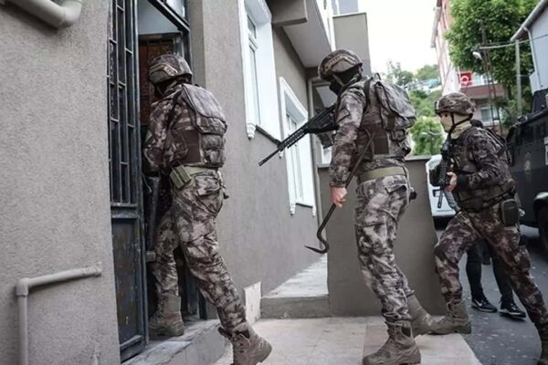 Bursa’da DEAŞ Terör Örgütüne Karşı Büyük Operasyon: 17 Zanlı Gözaltına Alındı!