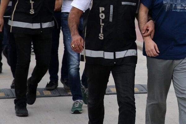 Bursa’da FETÖ Operasyonunda 14 Kişi Gözaltına Alındı